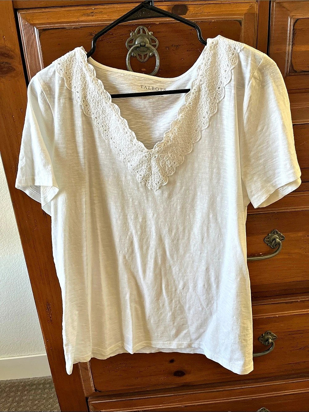 Talbots White Cotton Lace Trim Short Sleeve Top Size Large NWOT